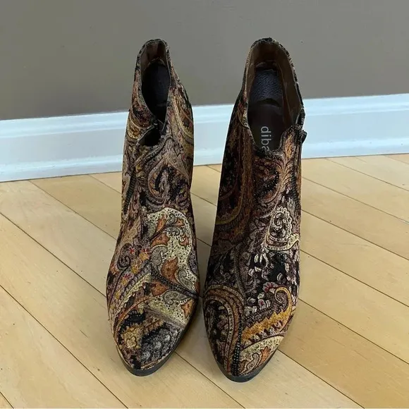 Diba Shoes Women Heeled Ankle Boots Booties Embroidered Paisley Black Gold Sz 10