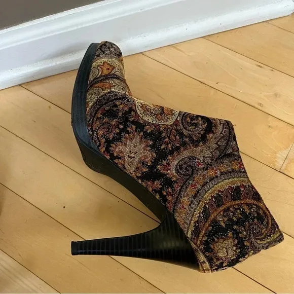 Diba Shoes Women Heeled Ankle Boots Booties Embroidered Paisley Black Gold Sz 10