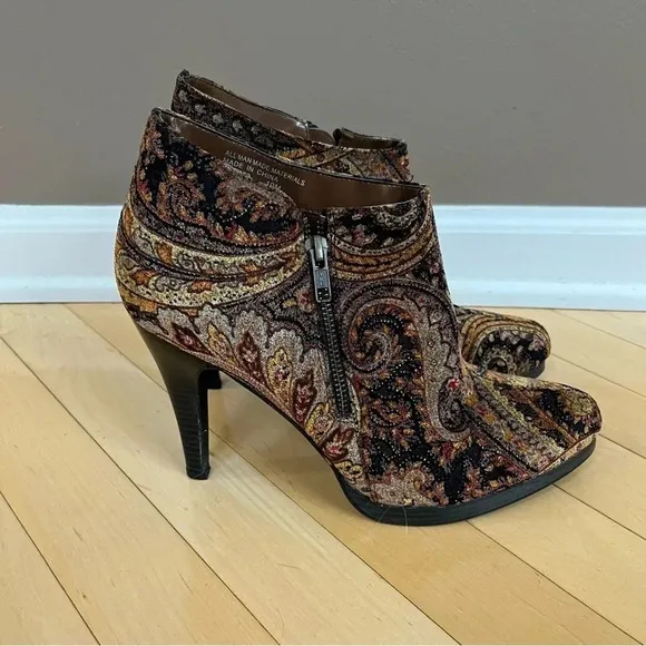 Diba Shoes Women Heeled Ankle Boots Booties Embroidered Paisley Black Gold Sz 10