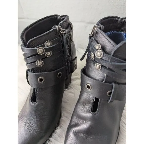 Dingo Ankle Western Cowboy Black Boots Rivets Studs Wrap Buckle Size 6.5 Medium