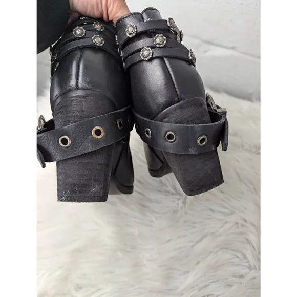 Dingo Ankle Western Cowboy Black Boots Rivets Studs Wrap Buckle Size 6.5 Medium
