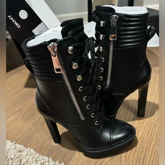 DKNY Women's Steffi Platform Boots * Black