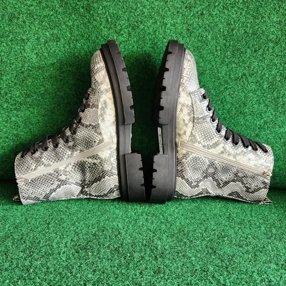 Dolce Vita Snake Print Lace-Up Combat Boot Size 10 New