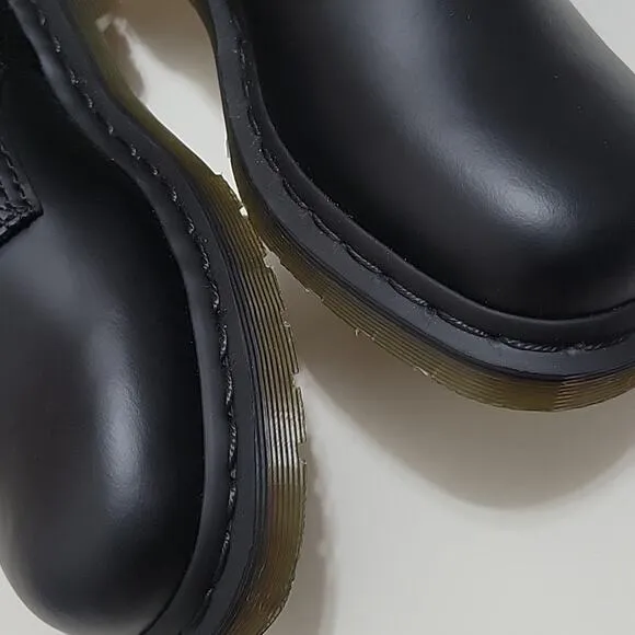Dr. Martens 191 Black Stitch Smooth Leather Boots