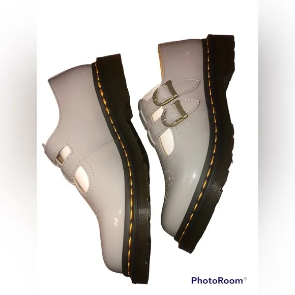 DR. MARTEN’S 8065 PATENT LEATHER MARY JANE SHOES