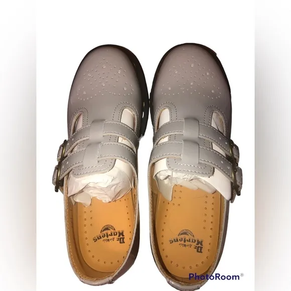 DR. MARTEN’S 8065 PATENT LEATHER MARY JANE SHOES
