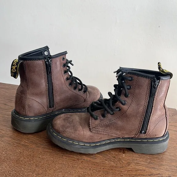Dr. Martens Delaney Brown Leather Ankle Boots Brown With Zippers