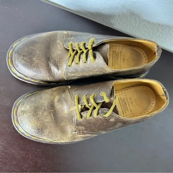 Dr Martens Men's 1561 Shoes England Size 5 Brown Leather Lug Sole Air Cushion