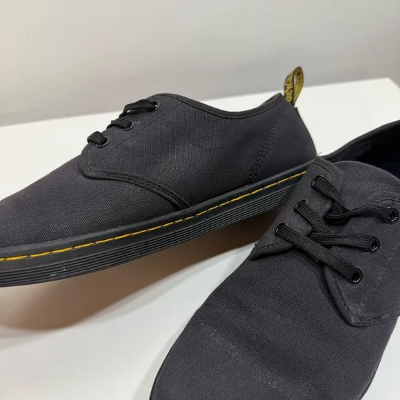 Dr. Martens Soho 3 Eye shoe