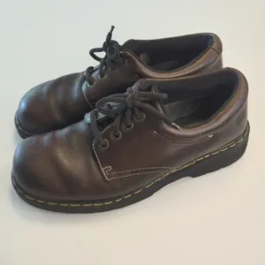 Dr. Martens Y2K Lace Up Oxford Shoes Size 11 Dark Brown England 9369 AW004 EUC