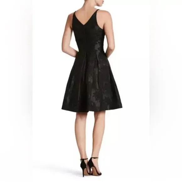 DRESS THE POPULATION COLLETTE FIT &amp; FLARE BLACK  DRESS sz small $282