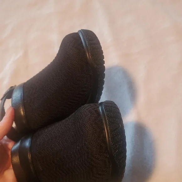 Drew Savannah Super Cushioned Black Sz. 7-7.5 W/WW Buckled Clog Shoes