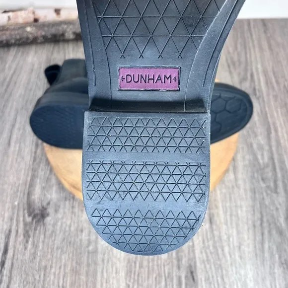 *Dunham | Men's Graham-dun Chelsea Boot in Black Leather Size 9.5D