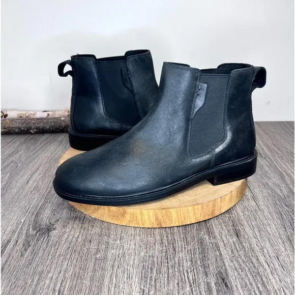 *Dunham | Men's Graham-dun Chelsea Boot in Black Leather Size 9.5D