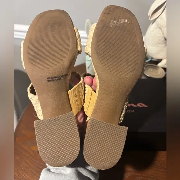 DV by Dolce Vita Women's Light Tan Raffia Woven Sandals - Size 8 Worn 1 day
