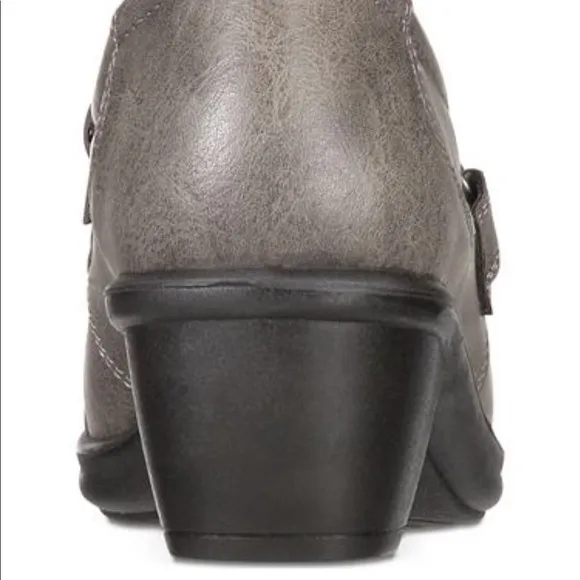 Easy Street Women’s Gray Mika Ankle Boots 9M