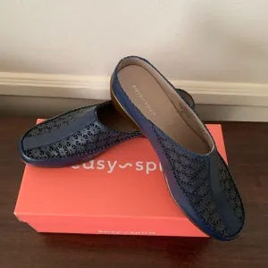 Easy Spirit  soft leather upper &amp; lining lightweight dusk clog cushioned size 9