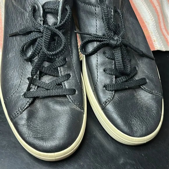 Ecco Men’s Black Leather Shoes Size 6-6.5