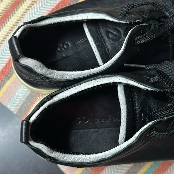 Ecco Men’s Black Leather Shoes Size 6-6.5