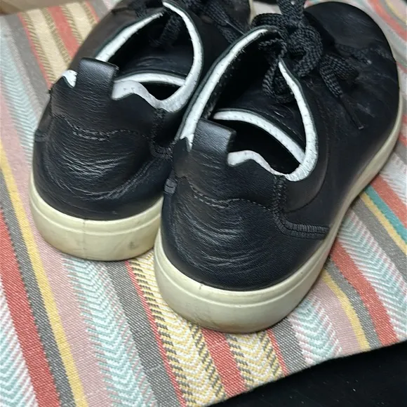 Ecco Men’s Black Leather Shoes Size 6-6.5