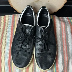 Ecco Men’s Black Leather Shoes Size 6-6.5