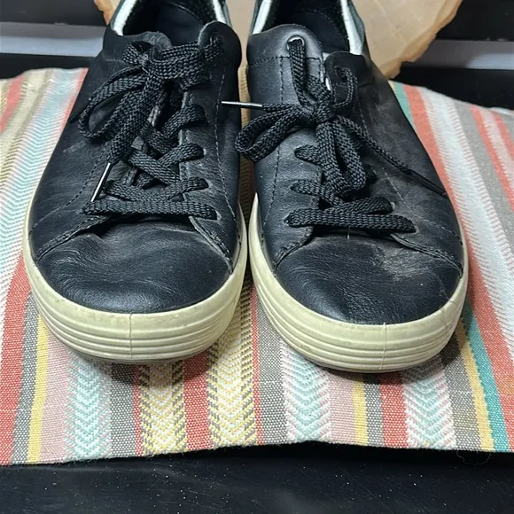 Ecco Men’s Black Leather Shoes Size 6-6.5