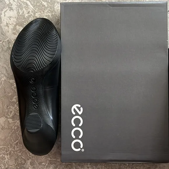 Ecco Sculptured 75 Black Leather Pump Heels, Size EU 41 | US 10-10.5 New in Box