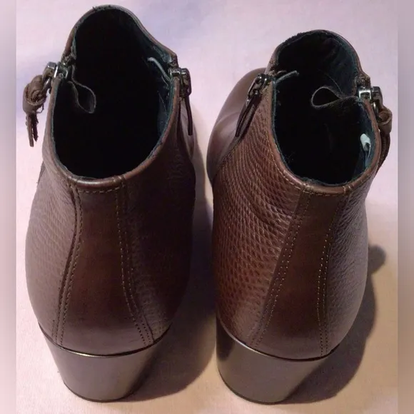 ECCO Shape 39 Zip Brown ankle Boots size 8-8.5