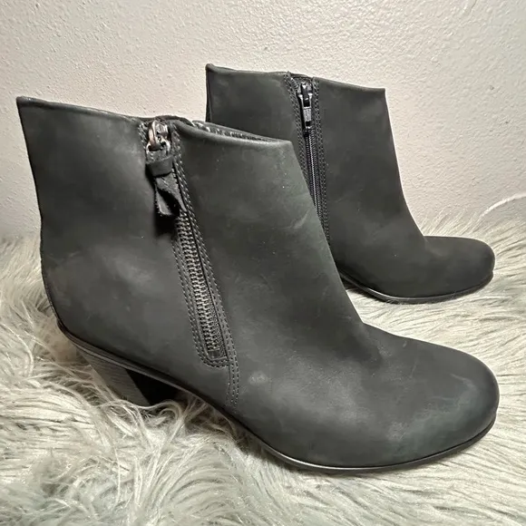 ECCO Women's Touch 75 Ankle Bootie Size 41