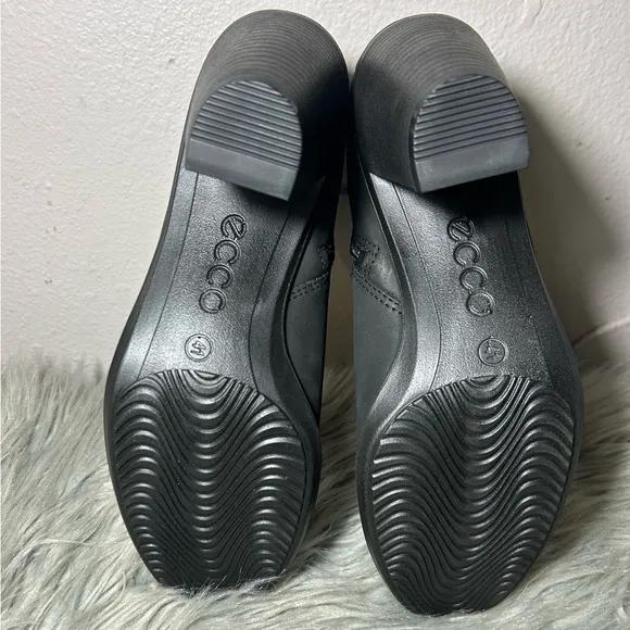 ECCO Women's Touch 75 Ankle Bootie Size 41