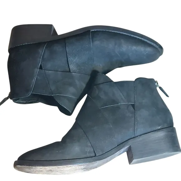Eileen Fisher Black Ankle Booties with Sleek Design