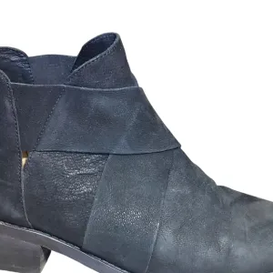 Eileen Fisher Black Ankle Booties with Sleek Design