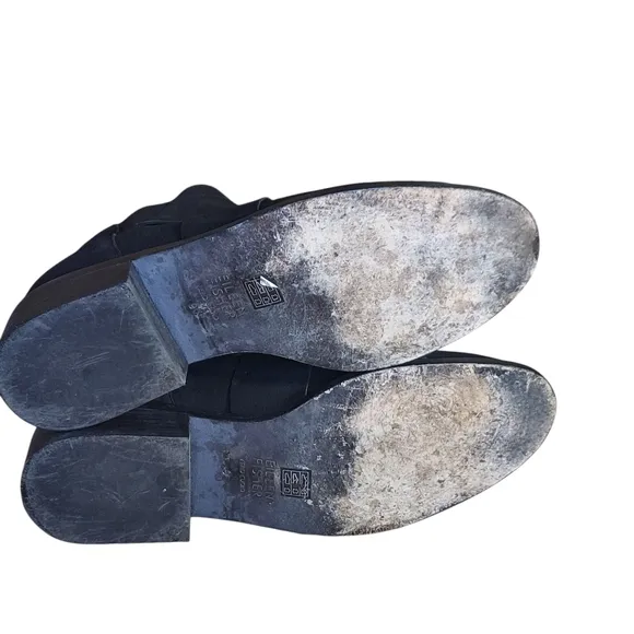 Eileen Fisher Black Ankle Booties with Sleek Design