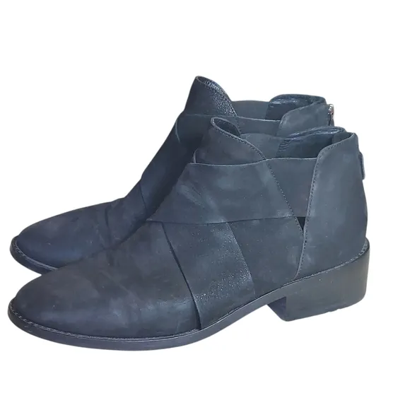 Eileen Fisher Black Ankle Booties with Sleek Design