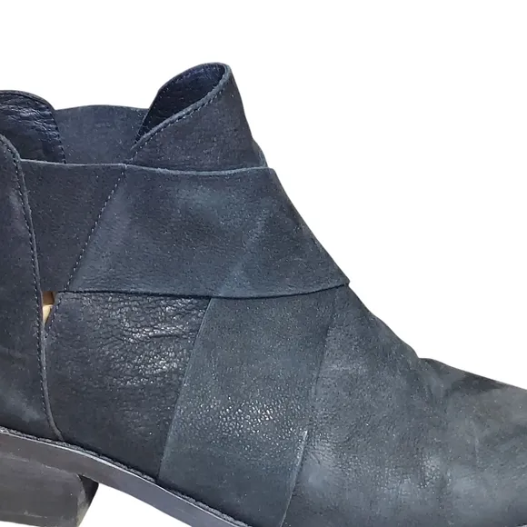 Eileen Fisher Black Ankle Booties with Sleek Design