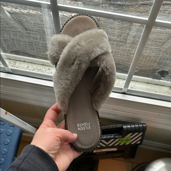 Eileen Fisher Cross Shearling Slipper Women's Grey Fur Slide Sandals