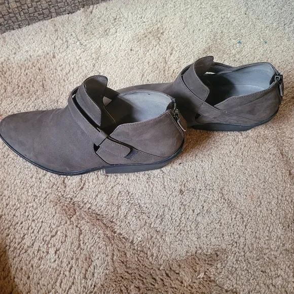 Eileen Fisher‎ Ives Tumbled Nubuck Bootie Women Size 9  Ankle Boots