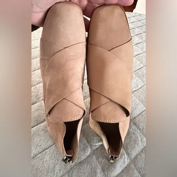 EILEEN FISHER Sz 5.5 Ember Neutral Tan Leather Block Heel Ankle Boots Orig $250