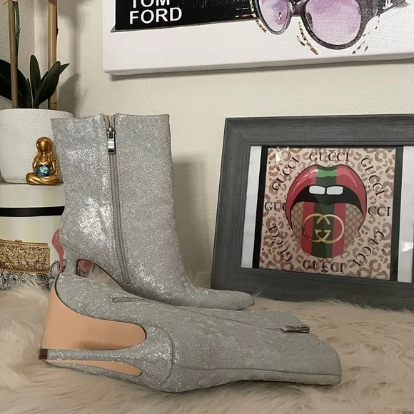 Elditas Women's Skylar SilverMetallic Sparkle Ankle boots