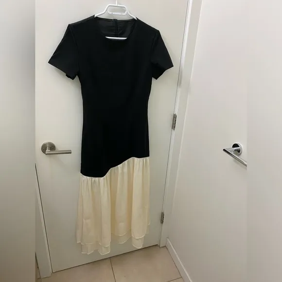 Elegant spliced maxi dress minimalist style new without tag