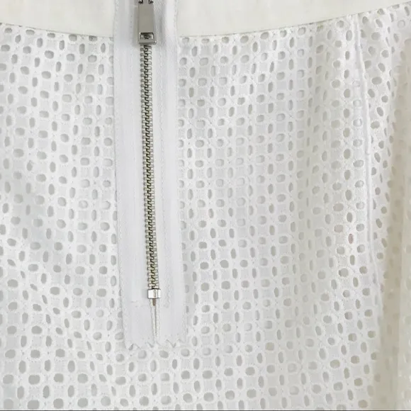 ELIE TAHARI MOLLY White Eyelet Lace Skirt Size 2 Wedding Office Scallop