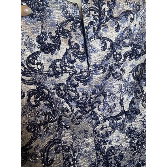 Elie Tahari Size 12 Sheath Professional Matelasse Dress Silver Royal Blue