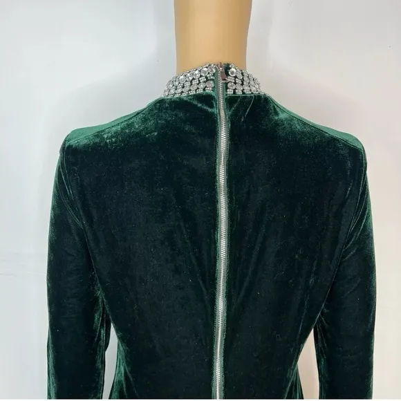 Elie Tahari Velvet Dress Emeral Green Beaded Bodycon Fashionable Quiet Luxury