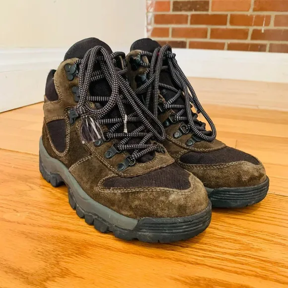 EMS Men's Trail Hiking Boots GORE-TEX Size 8 Waterproof Dry Hiker