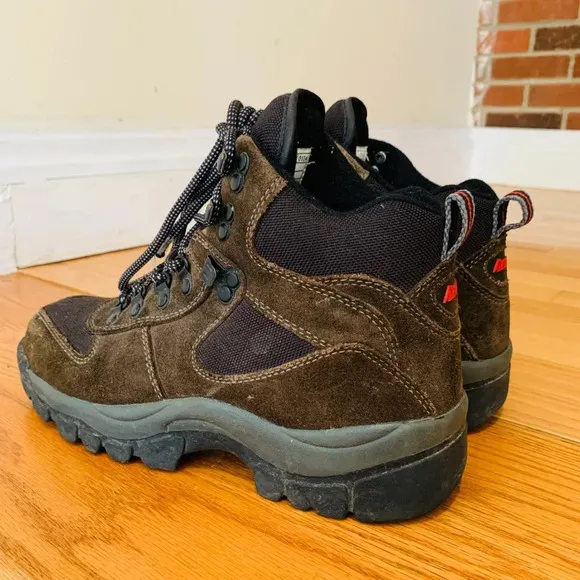 EMS Men's Trail Hiking Boots GORE-TEX Size 8 Waterproof Dry Hiker
