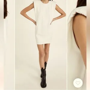 🆕 ENDLESS ROSE | Beige Shoulder Pad Mini Dress Size Small NWT
