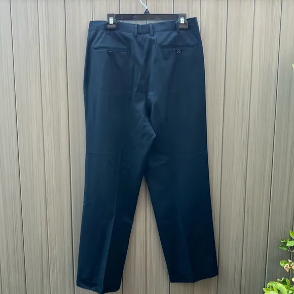 Ermenegildo Zegna Wool Dress Pants sz 34 Pleated Cuff Quiet Luxury Old Money