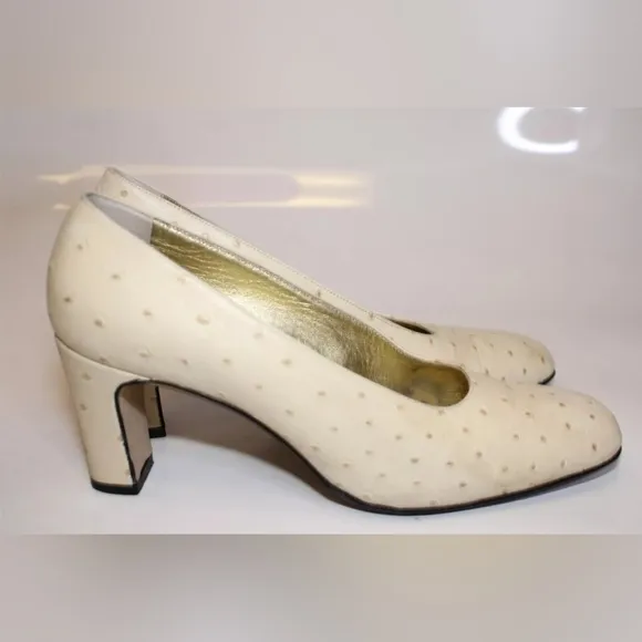 Escada Vintage 8.5 Ivory GENUINE Ostrich Leather Square Toe Pumps Shoes