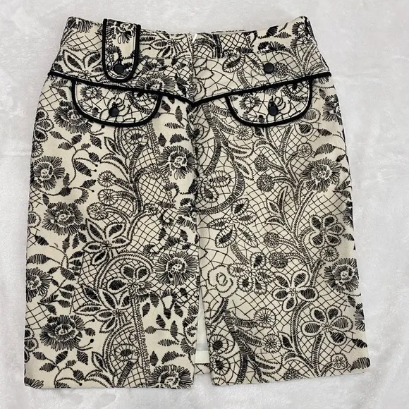 ETCETERA Women’s Black and White Floral. Luxury Women’s skirt S2.