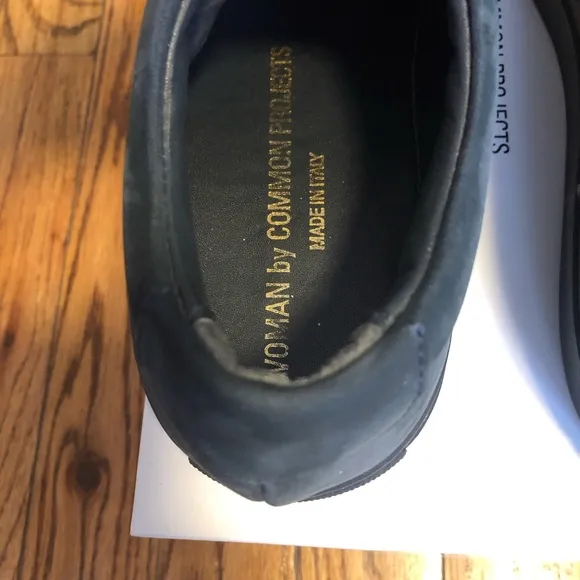 EUC Common Projects Achilles Low sneakers tennis shoes navy blue suede 8 38 M